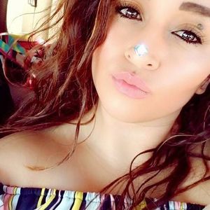 Meet your Posher, Cecy